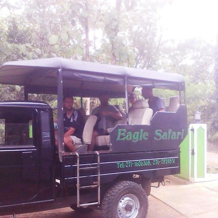 Eagle Safari Family Bungalow Udawalawe Buitenkant foto